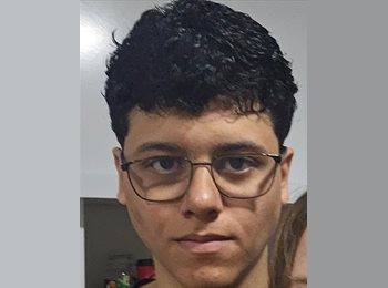 Roomgo BR - Bryan  - 18 - Porto Alegre