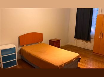 CompartoDepto CL - Habitación grande Centro de Valparaíso (solo estudiantes), Valparaíso - CH$280.000 por mes