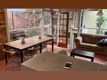 CompartoApto CO - CASA   ZONA CHIC, Bogotá - COP$ 1.500.000 por mes