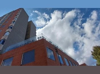 CompartoApto CO - HERMOSA HABITACION AMOBLADA AUTOPISTA NORTE AV FERROCARRIL 190, Bogotá - COP$ 885.000 por mes