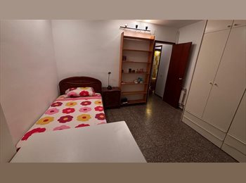 Roomgo ES - Amplia y luminosa habitación con balcón en excelente ubicación, Ciutat Vella - 800 € por mes