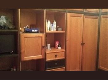 Roomgo ES - Se alquila habitacion, Sevilla - 350 € por mes