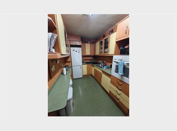 Roomgo ES - Habitación Gran de Gracia., Gràcia - 600 € por mes