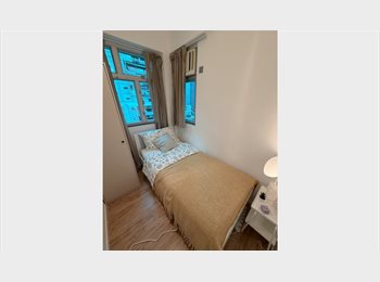 Roomgo HK - Compact Budget Single Room in Prime Sheung Wan, Sheung Wan - HKD9,900 pcm