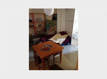 Roomgo IT - Stanza Siena Centro, Siena - 300 € al mese
