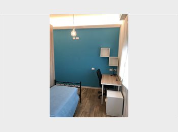 Roomgo IT - singola con bagno in centro a Bologna, Bologna - 550 € al mese