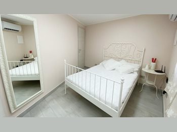 Roomgo IT - Stanza Singola con Bagno Privato Zona Certosa, Cesano Boscone - 850 € al mese