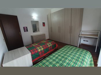 Roomgo IT - Camera matrimoniale a uso singolo, Verona - 650 € al mese