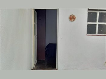 Roomgo MX - ESPACIO CASI CÉNTRICO, Querétaro - MX$3,900 por mes