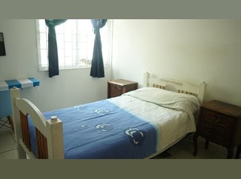 Roomgo MX - Cómoda habitación para mujer, individual en colonia tranquila, Querétaro - MX$4,500 por mes