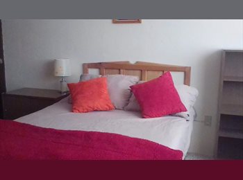 Roomgo MX - Alquiler de Recámara Ejecutiva amueblada con baño privado y estacionamiento, Toluca - MX$4,500 por mes