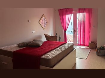 Roomgo PT - Alugo Quarto com WC Privativo, Setúbal - 450 € Por mês