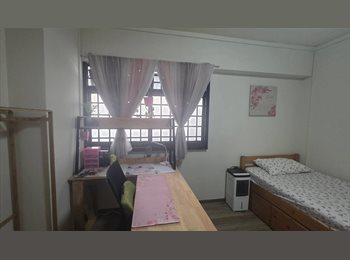 Roomgo SG - Common Room for Rent - Woodlands, Woodlands - $750 pm