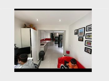 Roomgo UK - *Come share my first house* No dramas + gr8 food!, Burnt Oak - £710 pcm
