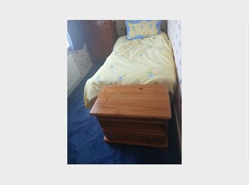 Roomgo UK - single room to rent, Folkestone - £300 pcm