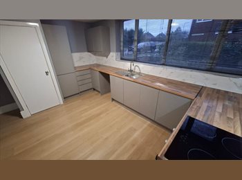 Roomgo UK - Room Smiths Wood, Shard End - £100 pcm