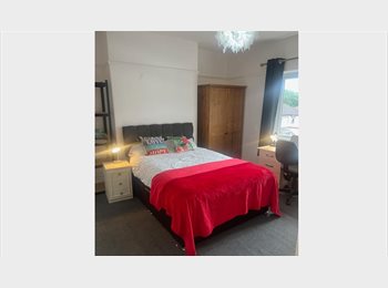 Roomgo UK - Bilbrough Gardens.  Warm, safe, comfortable room., Benwell Grange - £597 pcm