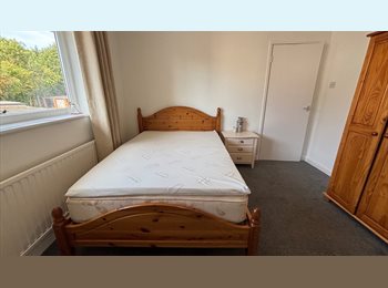 Roomgo UK - Double Room to Let, Salford - £600 pcm