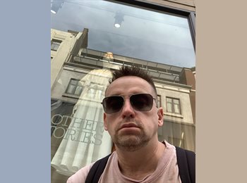 Roomgo UK - Konstantin - 40 - Elephant and Castle