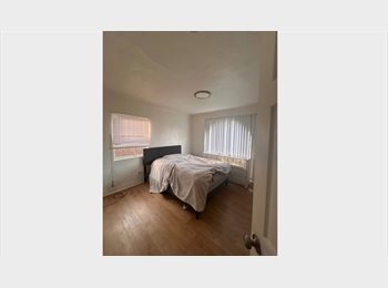 Roomgo US - Room for rent, Florence-Graham - $860 pm