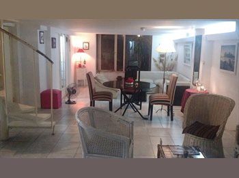Roomgo AR - Alquilo habitación compartida para chicas estudiantes o trabajando , en exclusiva zona de Recoleta ,, Buenos Aires - AR$ 400.000 pm