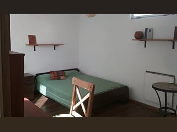 Roomgo AR - Luminosa habitación individual  en  casa  familiar, Buenos Aires - AR$ 570.000 pm