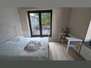 Appartager BE - One amazing bedroom in back house with garden, Etterbeek - 530 € pm