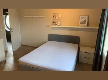 Appartager BE - Chambre meublée dans colocation à Ottignies- quartier calme, mais proches des facilités, Louvain-la-Neuve - 600 € pm