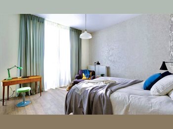 Appartager BE - Spacious Furnished Ground-Floor Room with Private En-Suite in Saint-Gilles, Saint Gilles Sint Gillis - 1.050 € pm
