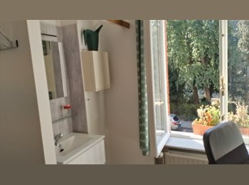 Appartager BE - Chambre moyenne pour etudiante disponible au 01.09.2026  (530,00 €)., Saint Gilles Sint Gillis - 530 € pm