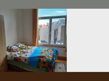 Appartager BE - A louer court terme (par nuits 30€-60€-70€ par personne ou par semaine), Etterbeek - 700 € pm