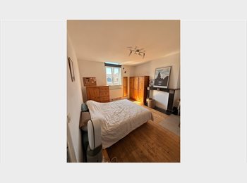 Appartager BE - Deux Kots ou un étage à louer pour deux étudiants, Liège - 950 € pm