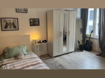 Appartager BE -  Furnished Room Available in Shared House – Saint-Josse, Brussels, Bruxelles - 785 € pm