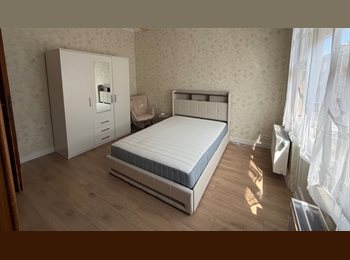 Appartager BE - Chambre avec salle de bain privative, Jette - 575 € pm