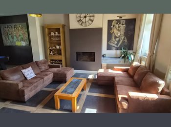 Appartager BE - Dans bâtisse de caractère colocation meublée pour 3 personnes (voir 4), La Hulpe - 780 € pm