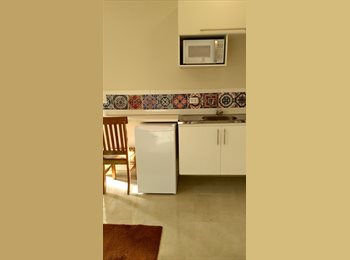 Roomgo BR - Kitch Jd Marajoara/Coca Cola/Senac, Santo Amaro - R$ 1.400 Por mês