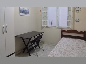 Roomgo BR - QUARTO GRANDE EM  BOTAFOGO ( próximo metrô), Humaitá - R$ 1.300 Por mês