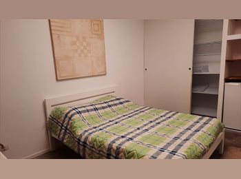 Roomgo BR - Simpatica suite em bairro agradável, Alto Pinheiros - R$ 1.900 Por mês