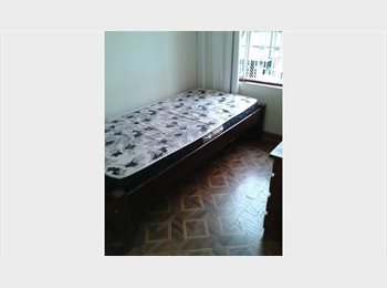 Roomgo BR - suíte  individual mobiliado na Leopoldina, Lapa - R$ 1.150 Por mês