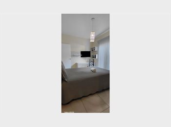 Roomgo BR - Quarto Solteiro, São Gonçalo - R$ 1.600 Por mês