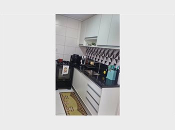 Roomgo BR - Apto para dividir no Costa Azul, Salvador - R$ 1.500 Por mês