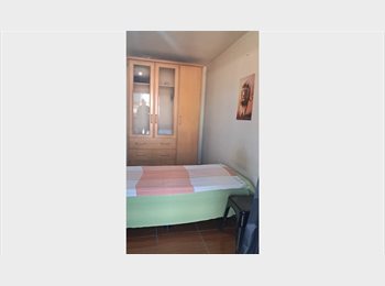 Roomgo BR - ALUGO QUARTO PARA HOMENS, Resende - R$ 800 Por mês