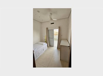 Roomgo BR - Quarto Privativo em Casa Ampla – Região do Taquaral / Campinas, Campinas - R$ 1.350 Por mês