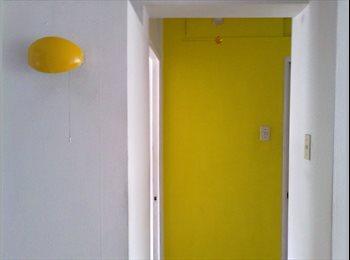 CompartoDepto CL - LUMINOSA Y COMODA HABITACIÓN EN  PROVIDENCIA, Providencia - CH$385.000 por mes