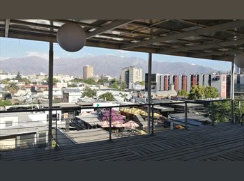 CompartoDepto CL - Amplia habitación con baño propio y terrazas, Bellavista, Providencia, Santiago Centro - CH$320.000 por mes