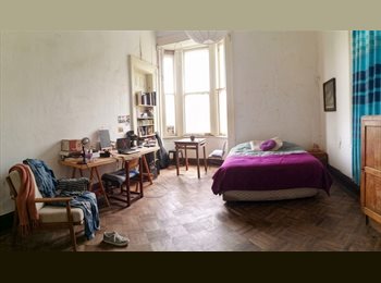 CompartoDepto CL - bella y amplia habitación  cerro alegre, Valparaíso - CH$250.000 por mes