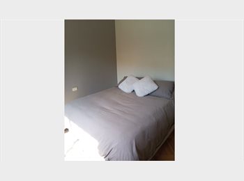 CompartoDepto CL - Habitación en casa con baño privado ñuñoa, Ñuñoa - CH$310.000 por mes