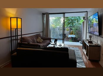 CompartoDepto CL - Habitaciones Disponibles – Departamento con Patio Privado en Colón con Alcántara (Las Condes / Provi, Providencia - CH$450.000 por mes