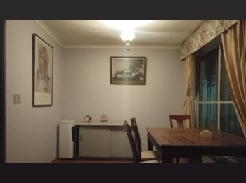 CompartoDepto CL - Arriendo Habitación Depto Independiente una y media del Mall metro plaza egaña1 Dormitorio, baño , e, Ñuñoa - CH$380.000 por mes