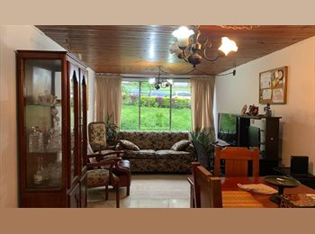 CompartoApto CO - Habitación Unidad Residencial Campestre, Medellín - COP$ 500.000 por mes
